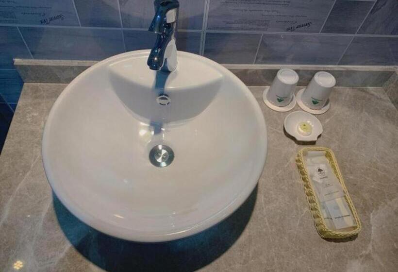 Отель Greentree Inn Shangrao Shangrao District Yueliangwan Automobile City Business