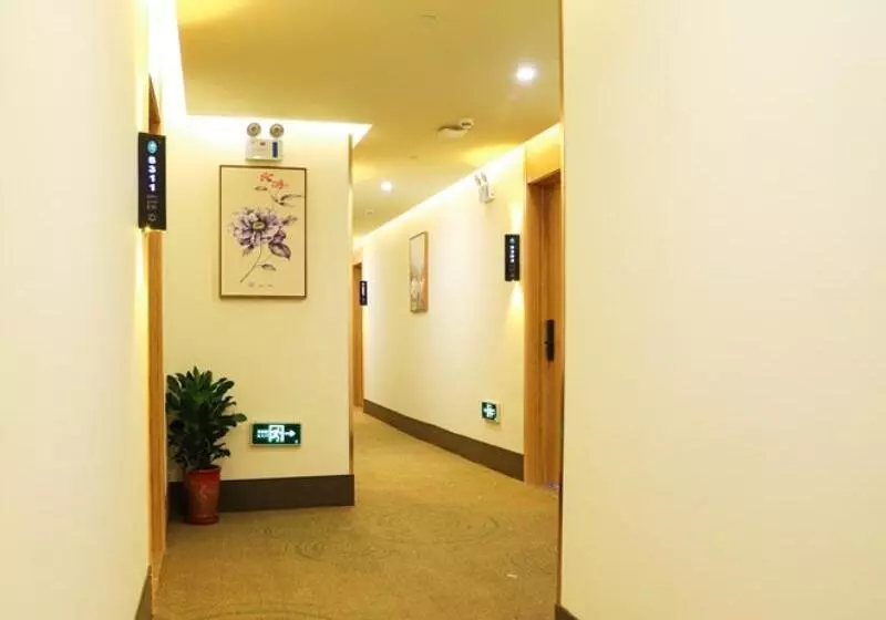ホテル Greentree Inn