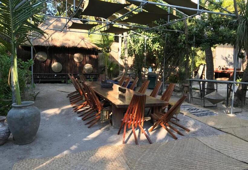 Hotelli Libelula Tulum Beachfront