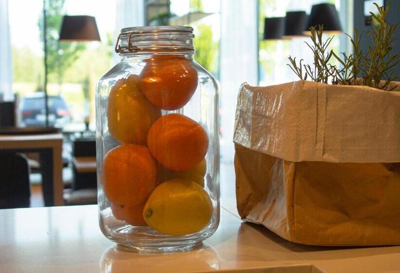 Park Inn By Radisson Vilnius Airport Hotel & Conference Centre