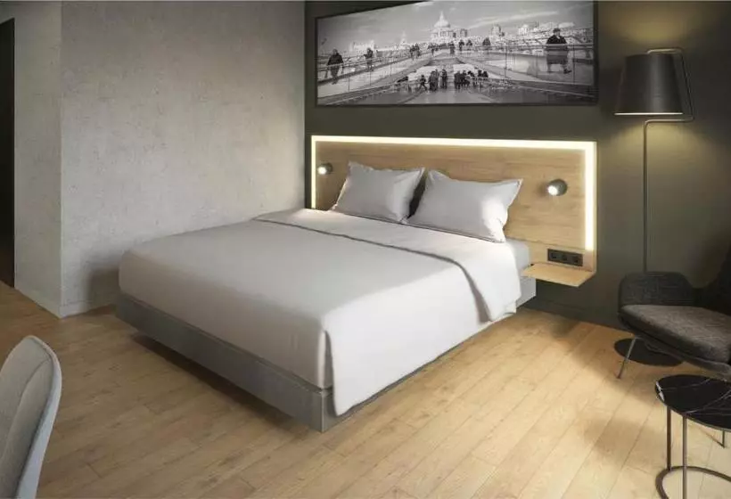 Park Inn By Radisson Vilnius Airport Hotel & Conference Centre