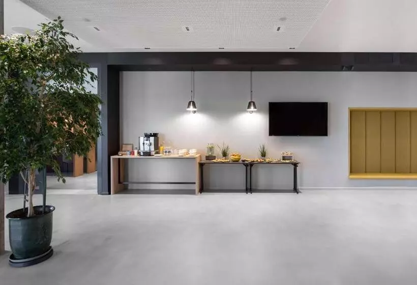 Park Inn By Radisson Vilnius Airport Hotel & Conference Centre