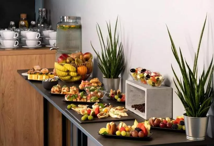 Park Inn By Radisson Vilnius Airport Hotel & Conference Centre