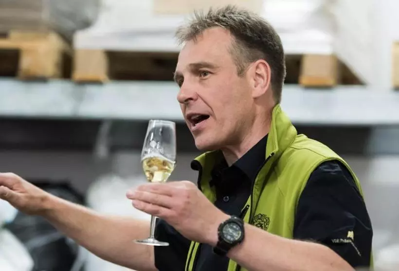 ホテル Wein  Und Sekthaus F.b.schönleber