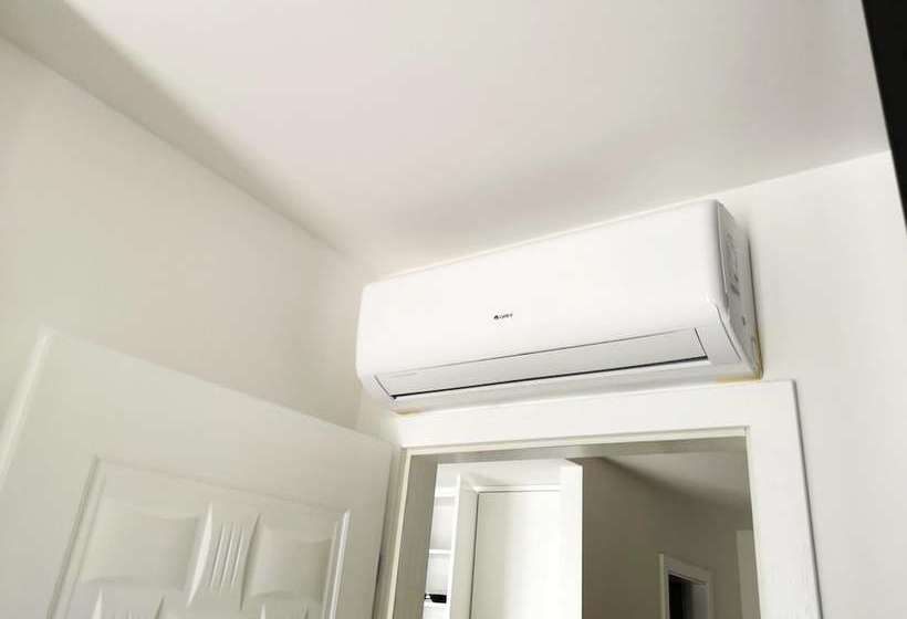 Modern Apartment In Makarska With Sea View