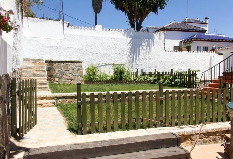 تختخواب و صبحانه Barbatuke Ecohomestel