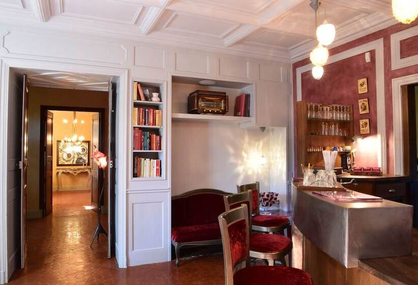 צימר Chateau Mentone