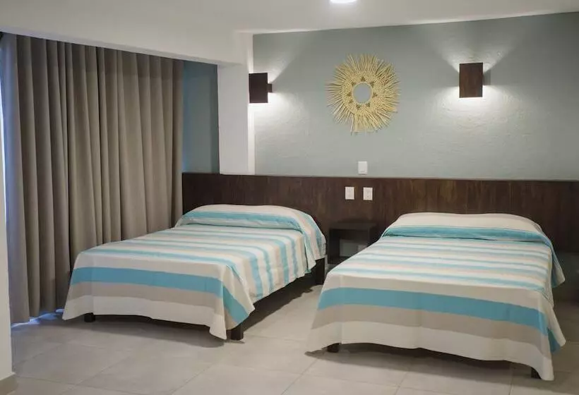 هتل Camino Del Sol