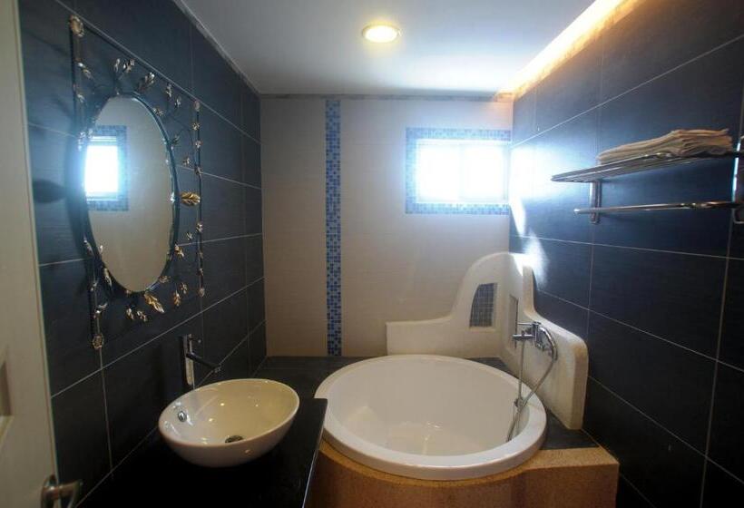 ペンション Hong Ben