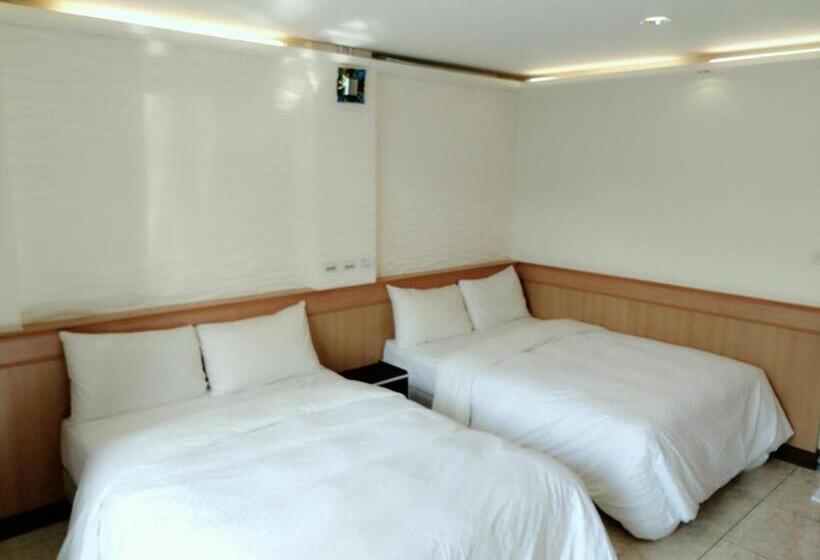 ペンション Hong Ben