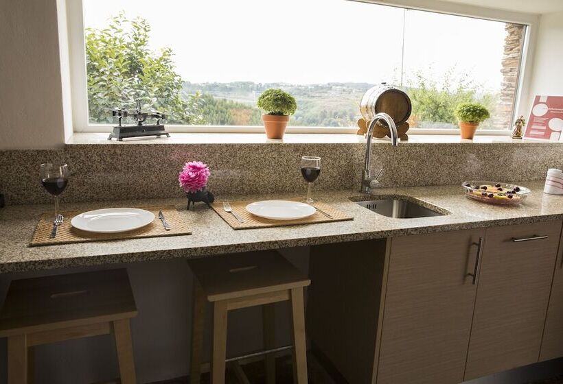 Casa Da Casada   Espigueiro Da Casada