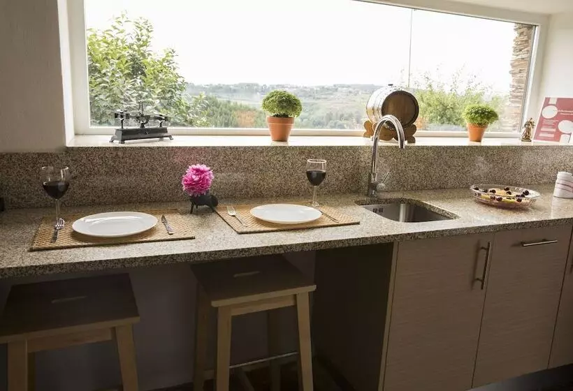 Casa Da Casada   Espigueiro Da Casada