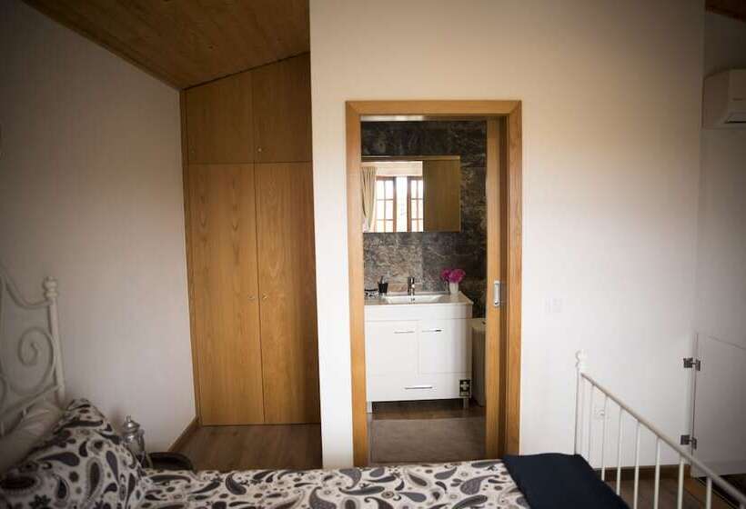 Casa Da Casada   Espigueiro Da Casada