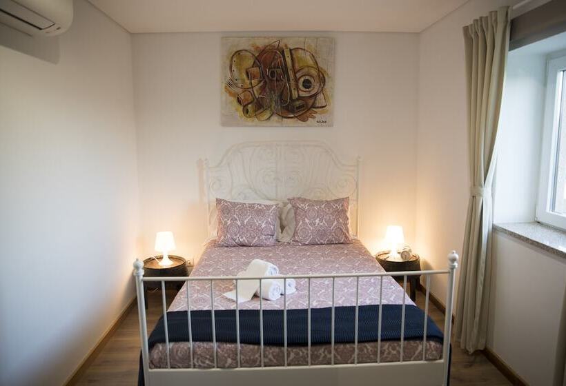 Casa Da Casada   Espigueiro Da Casada