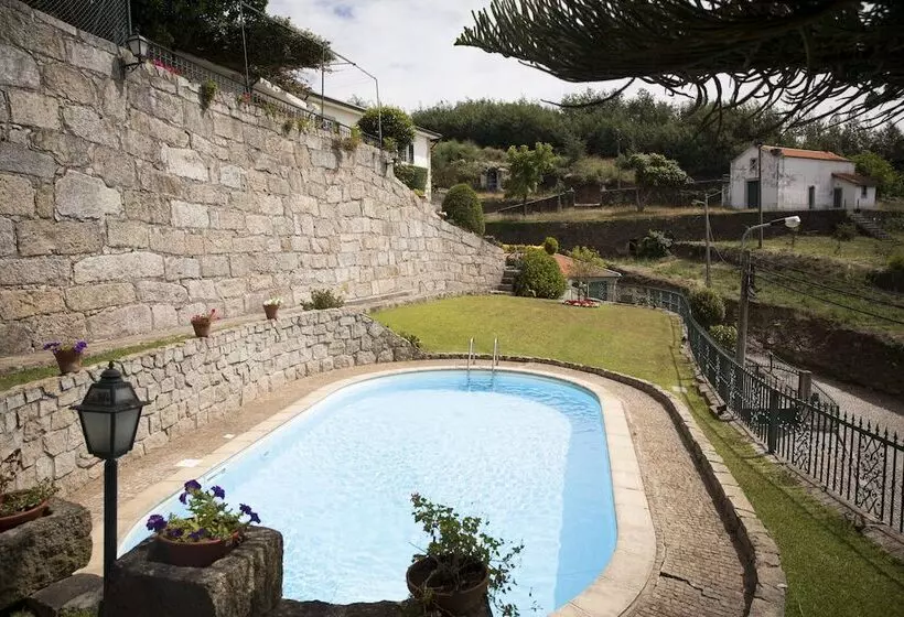 Casa Da Casada   Espigueiro Da Casada