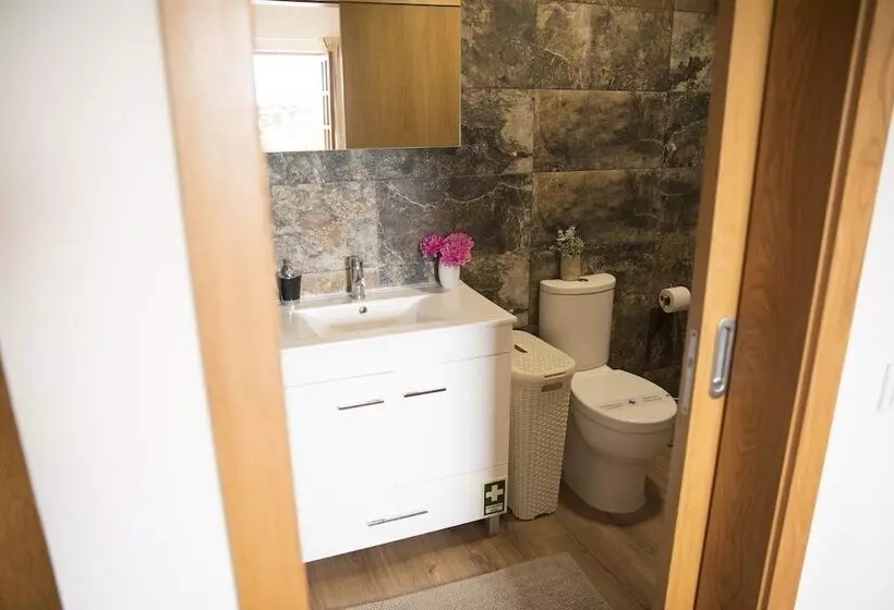 Casa Da Casada   Espigueiro Da Casada