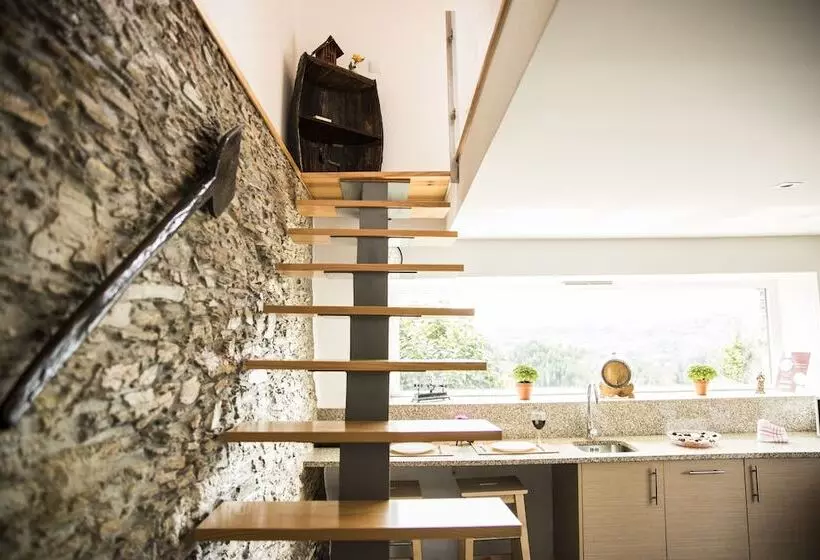 Casa Da Casada   Espigueiro Da Casada