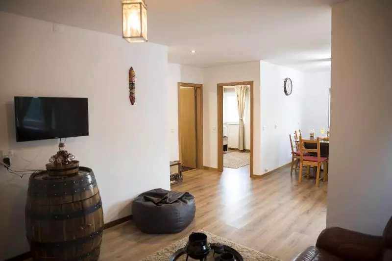 Casa Da Casada   Espigueiro Da Casada