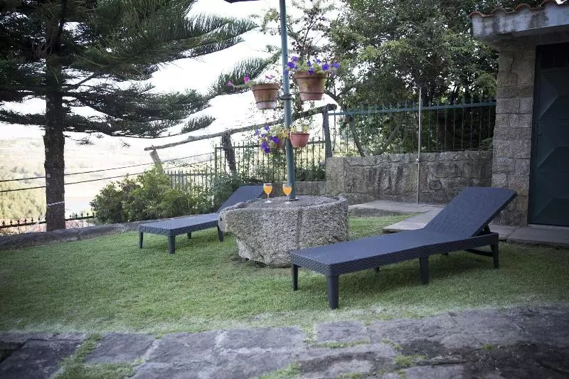 Casa Da Casada   Espigueiro Da Casada