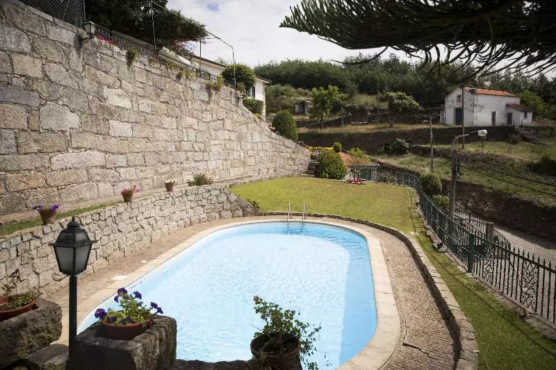 Casa Da Casada   Espigueiro Da Casada