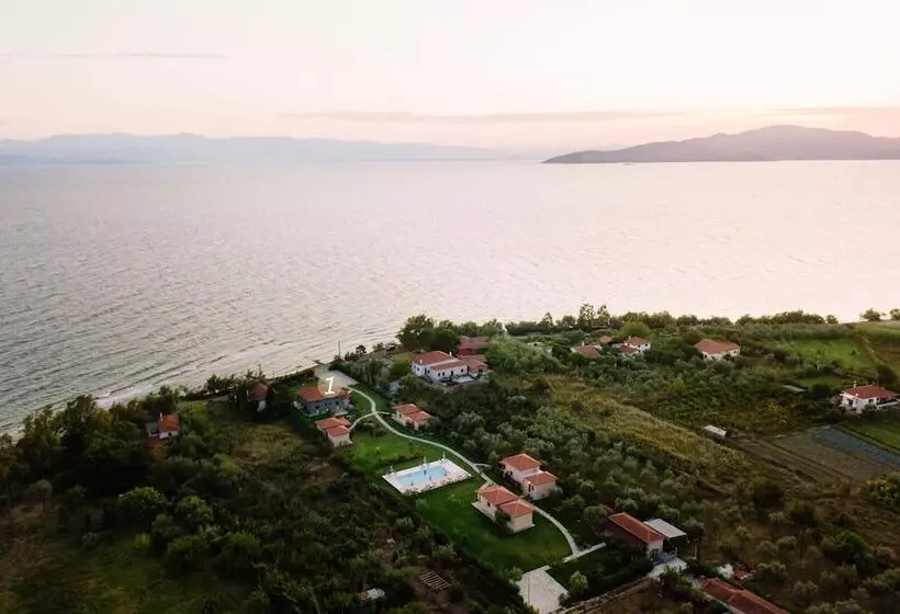 Elite Cottages   Adults Only