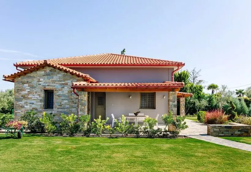 Elite Cottages   Adults Only