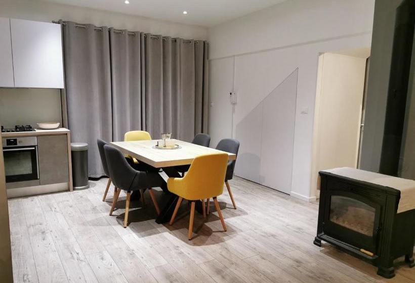 Guest Accommodation House Greta