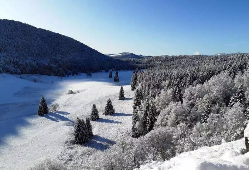 簡易ホテル Auberge Refuge De Roybon