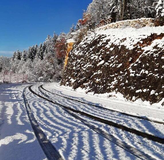Хостел Auberge Refuge De Roybon