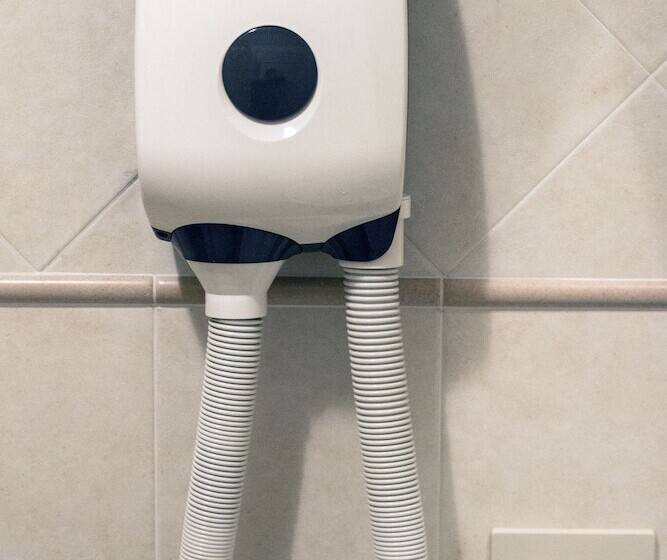 مسافرخانه Foresteria Valdese Di Firenze