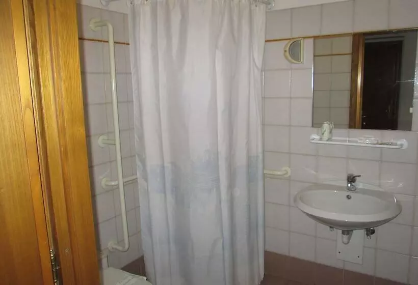 مسافرخانه Foresteria Valdese Di Firenze