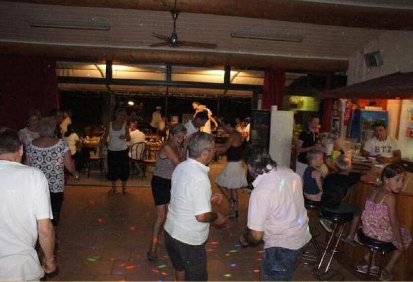 בית מלון כפרי Camping Fontenelle