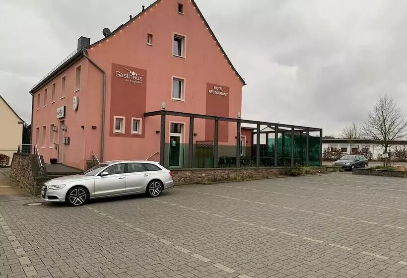 Hotelli Gasthaus Am Flughafen