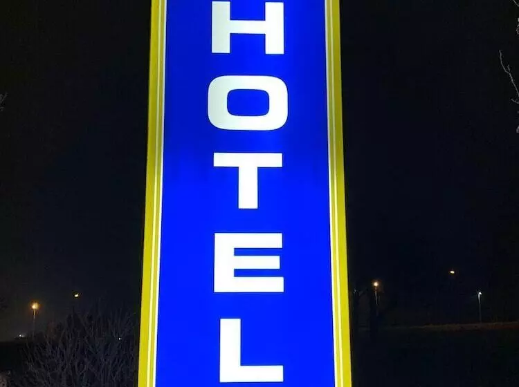 Hotelli Gasthaus Am Flughafen