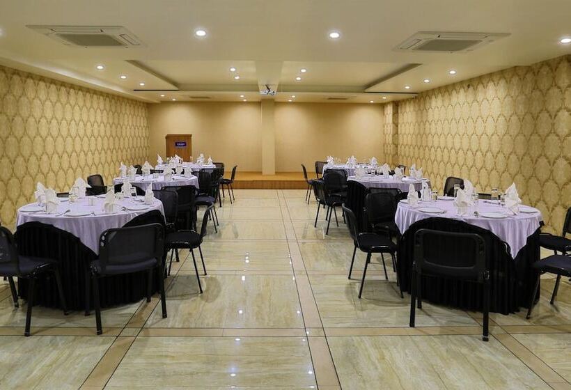 ホテル Grand Kailash