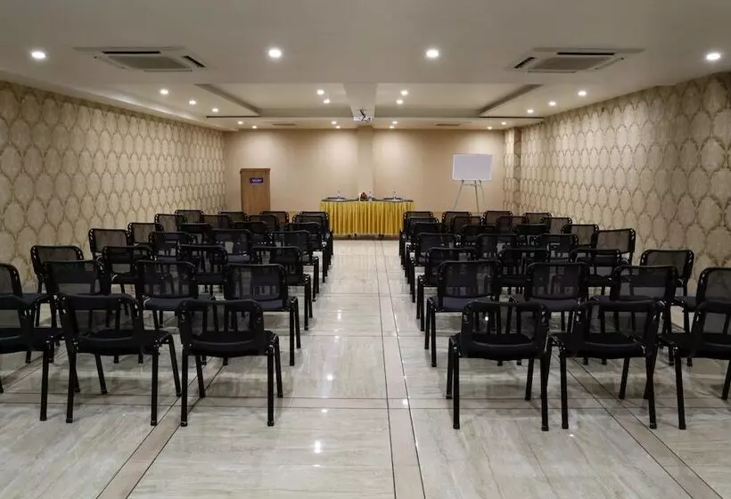 Hotelli Grand Kailash