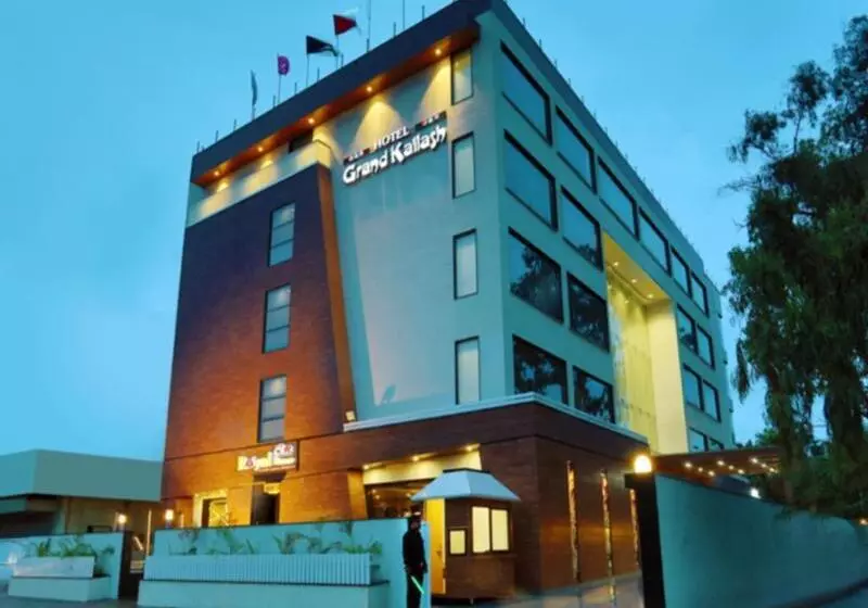 ホテル Grand Kailash