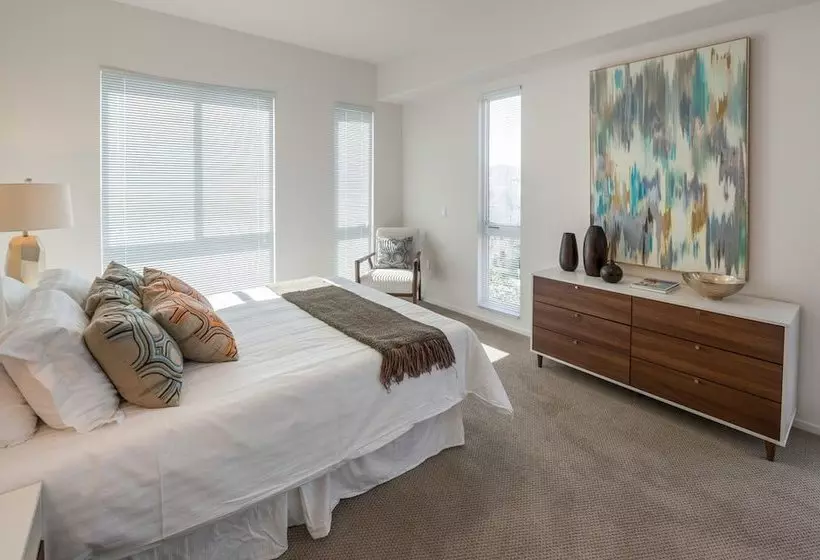 هتل Marina Del Rey Privilege