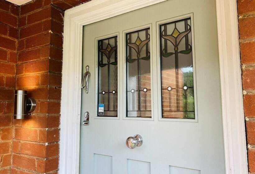 Mayors House Ideal For Groups & Business