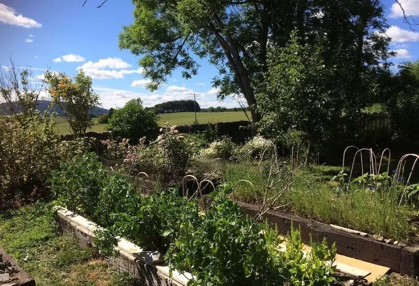 Netherton Farm Lodge