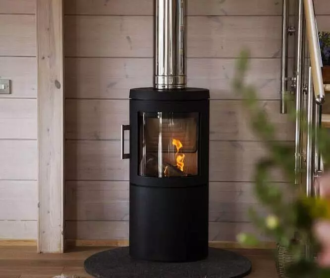 Netherton Farm Lodge