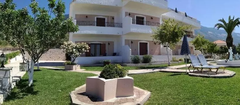 Ocean Front Studios 77