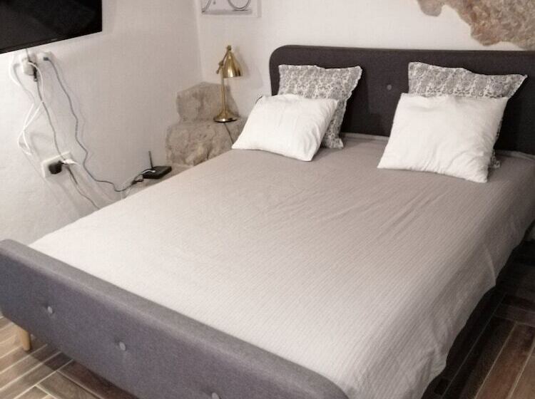 پانسیون Private Accomodation Linda