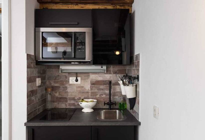 پانسیون Private Accomodation Linda