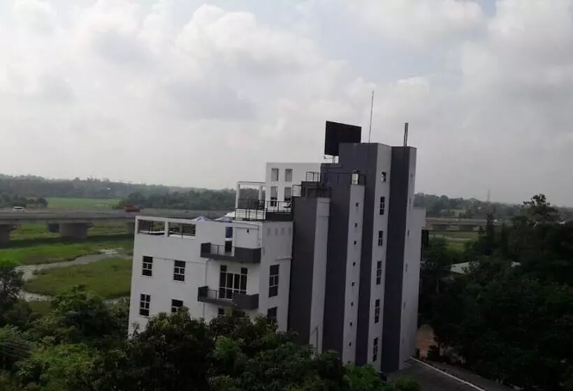 Sky 14 Hotel Apartments