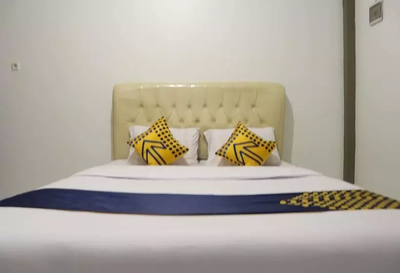 Spot On 1772 Hotel Penginapan Cemara Syariah