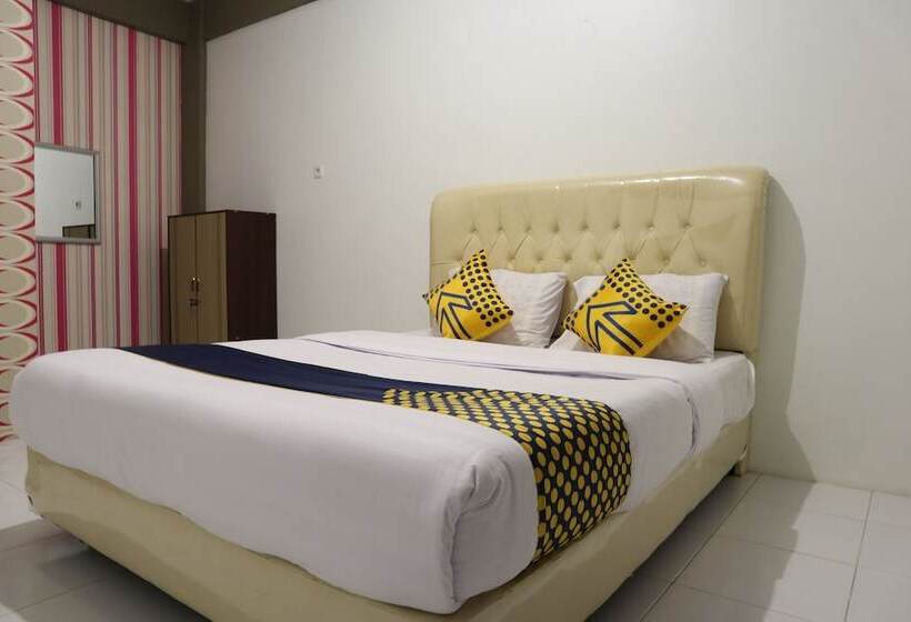 Spot On 1772 Hotel Penginapan Cemara Syariah