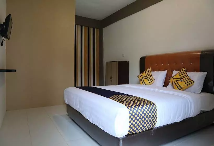 Spot On 1772 Hotel Penginapan Cemara Syariah