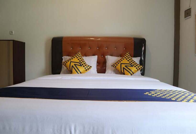 Spot On 1772 Hotel Penginapan Cemara Syariah