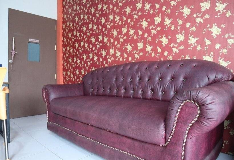 Spot On 1772 Hotel Penginapan Cemara Syariah